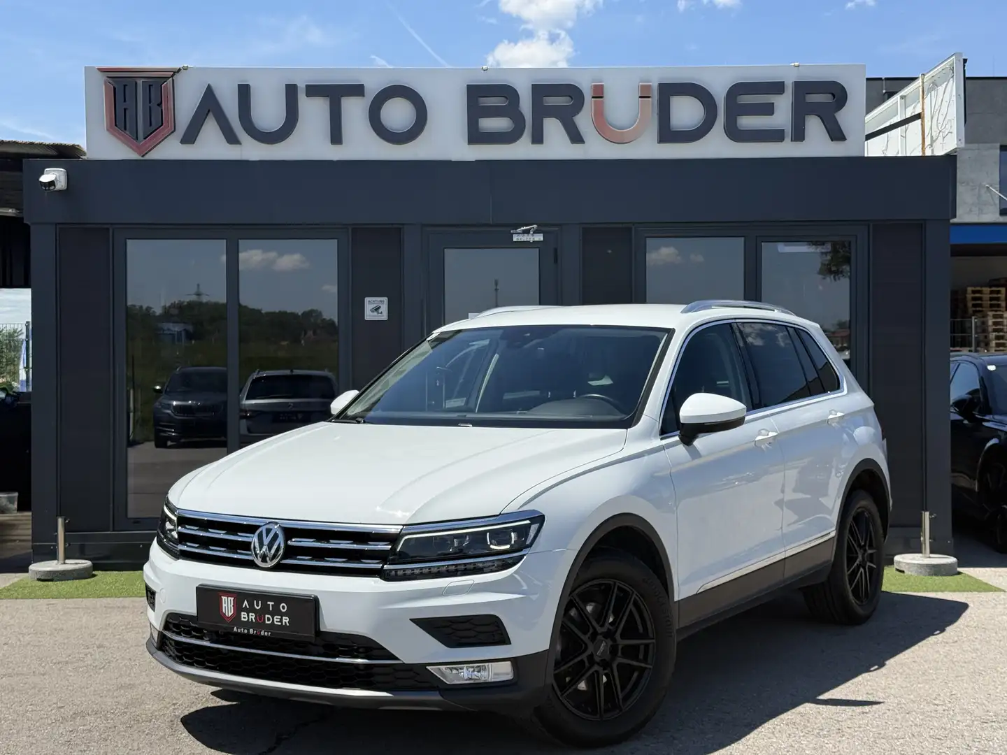 Volkswagen Tiguan Highline BMT/Start-Stopp 4Motion Weiß - 1
