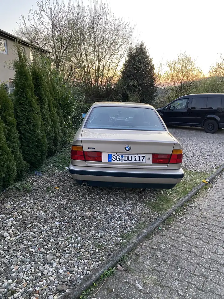 BMW 520iE34 Oldtimer, technisch überholt, rostfrei, foto 2