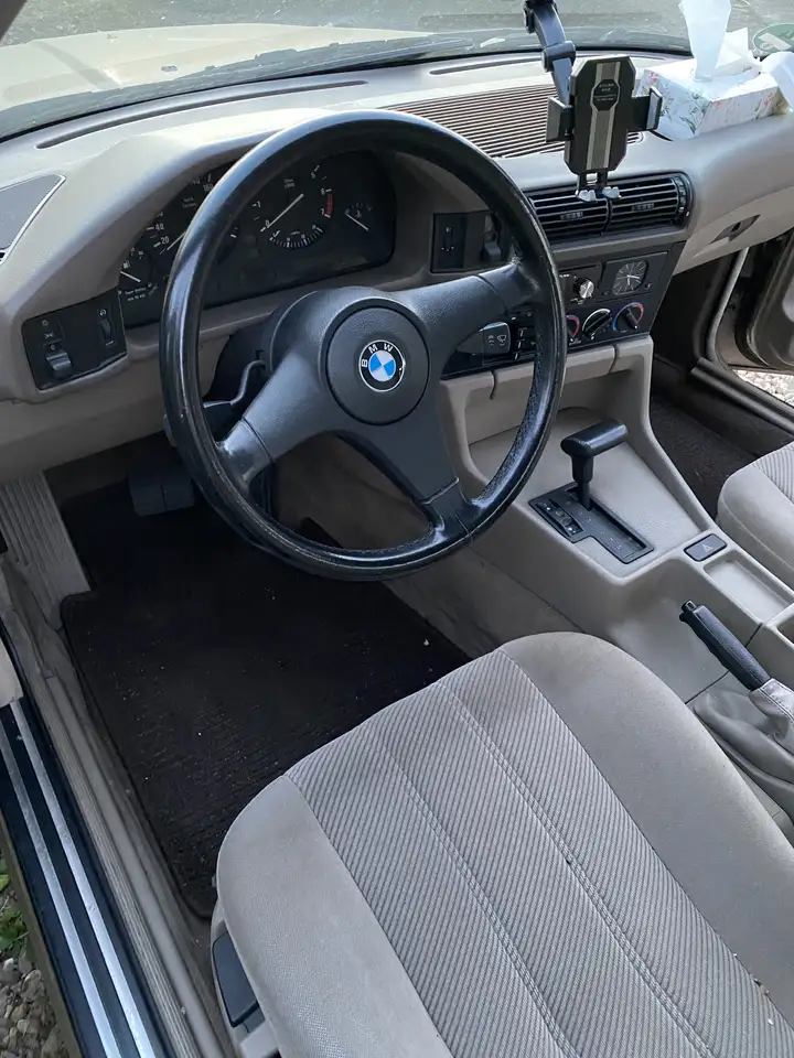 BMW 520iE34 Oldtimer, technisch überholt, rostfrei, foto 3