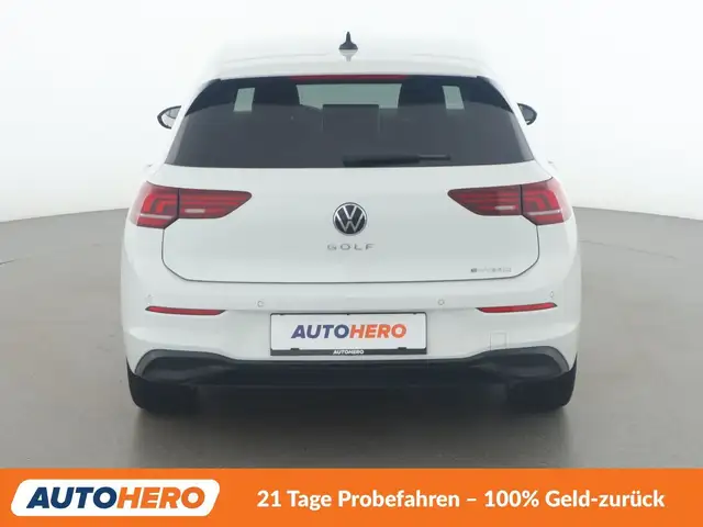 Volkswagen Golf view 5