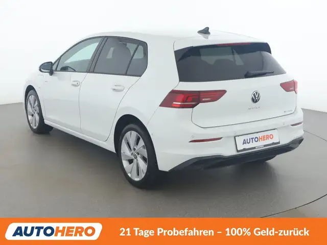 Volkswagen Golf view 4