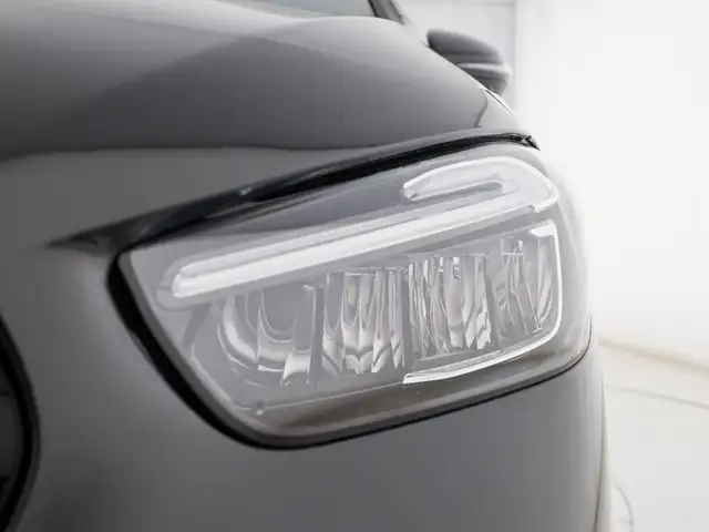 Mercedes-Benz B-Class view 8