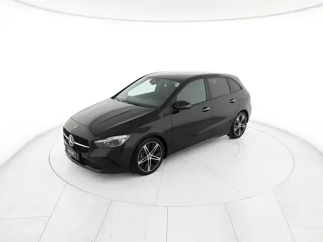 Mercedes-Benz B-Class view 2