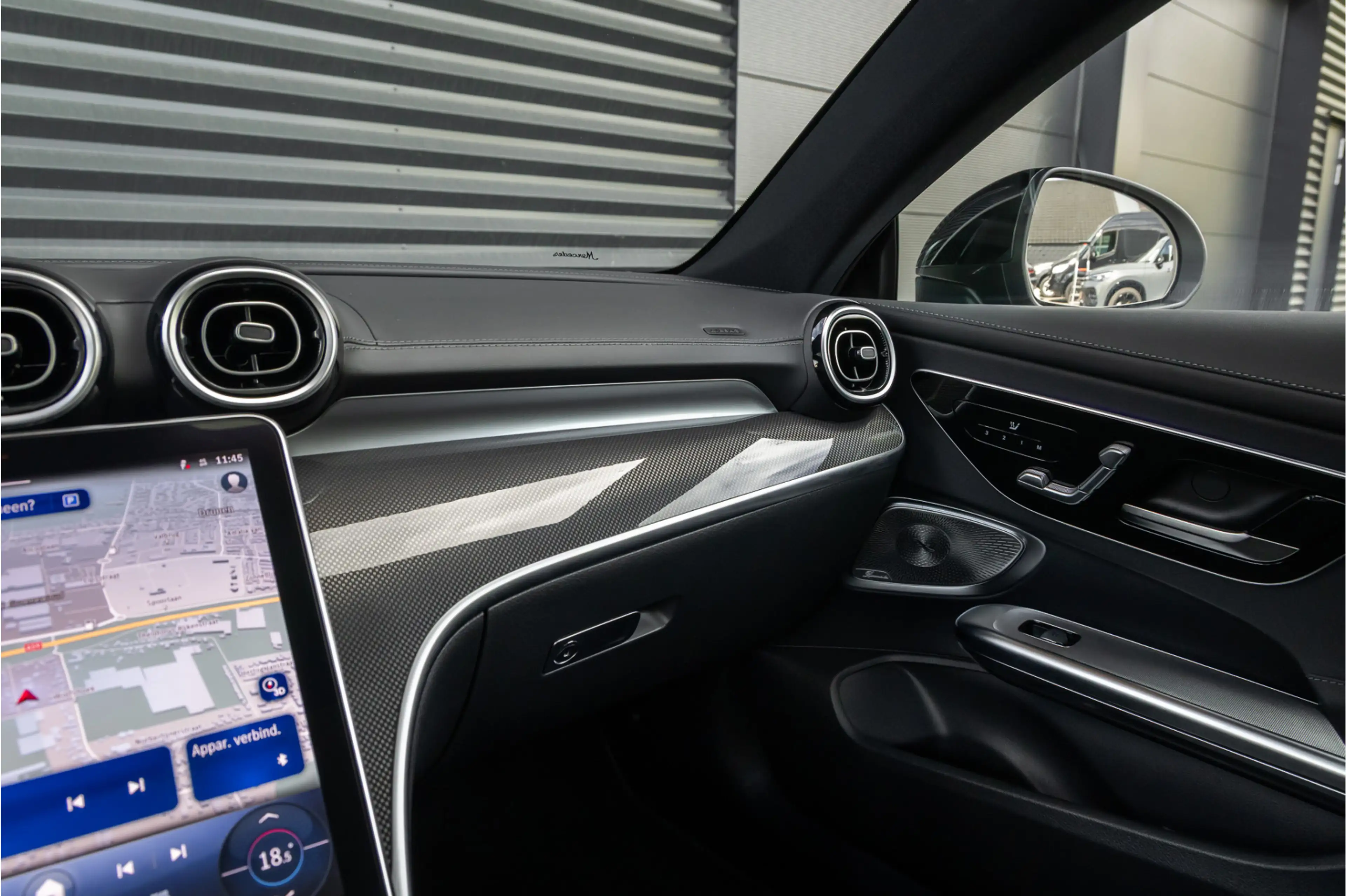 Mercedes-Benz CLE 200 Coupé AMG Line 20'' - Night - Burmester — photo 13