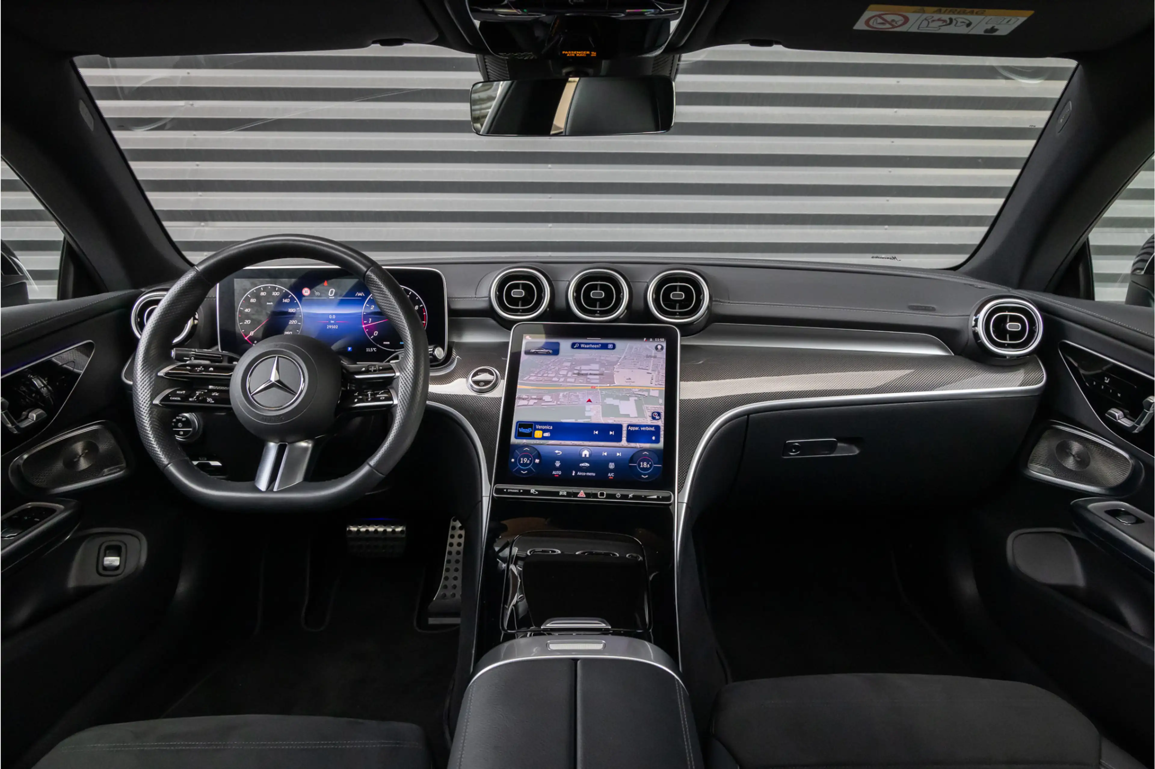 Mercedes-Benz CLE 200 Coupé AMG Line 20'' - Night - Burmester — photo 19
