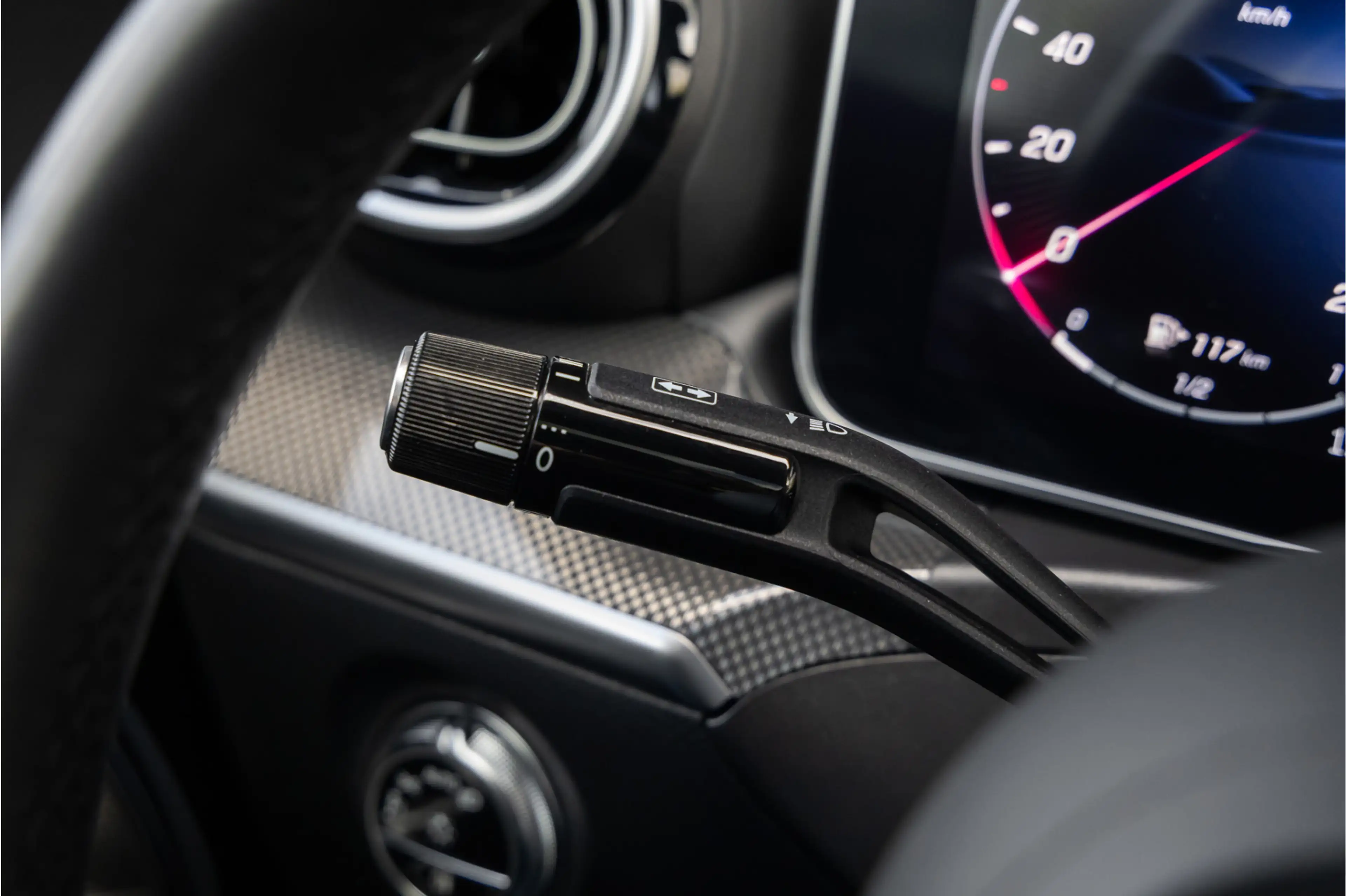 Mercedes-Benz CLE 200 Coupé AMG Line 20'' - Night - Burmester — photo 43