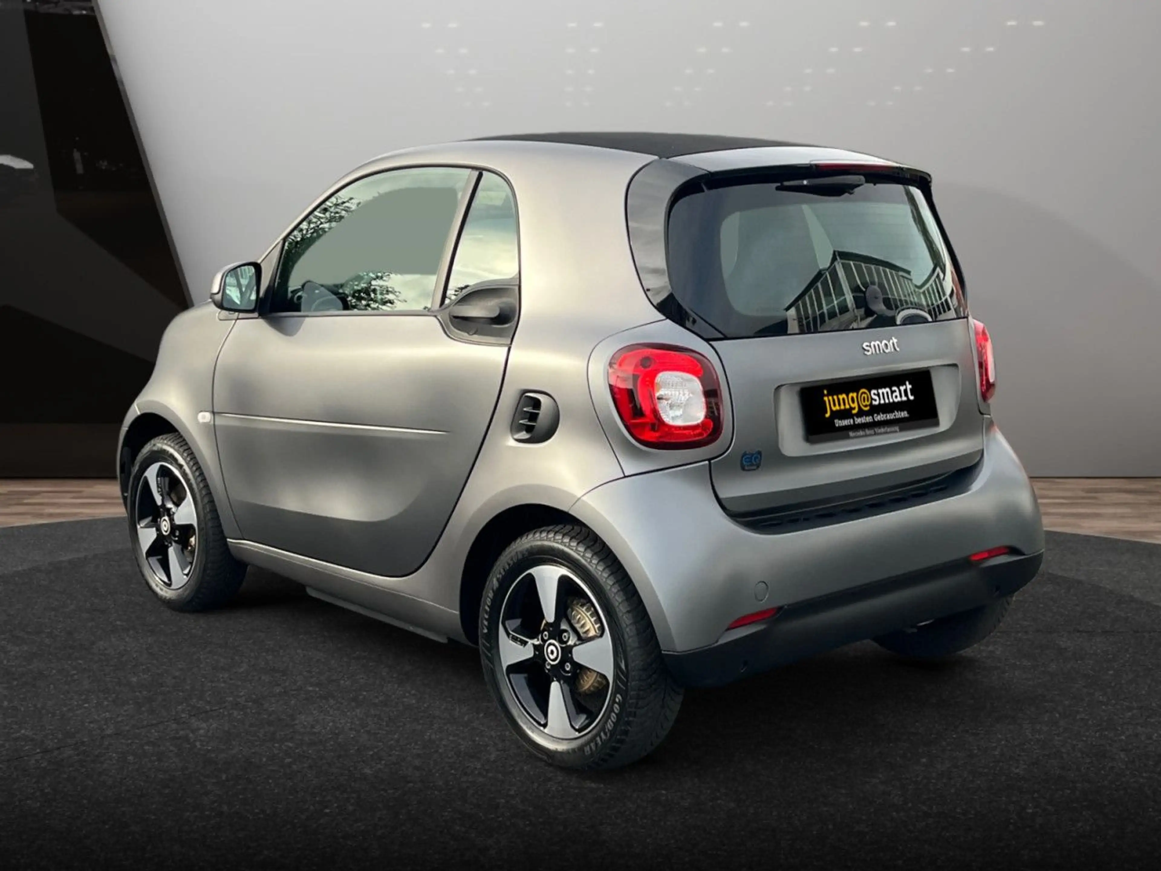 smart forTwo coupé 60kWed passion cool&Audio SHZ Tempom — photo 10