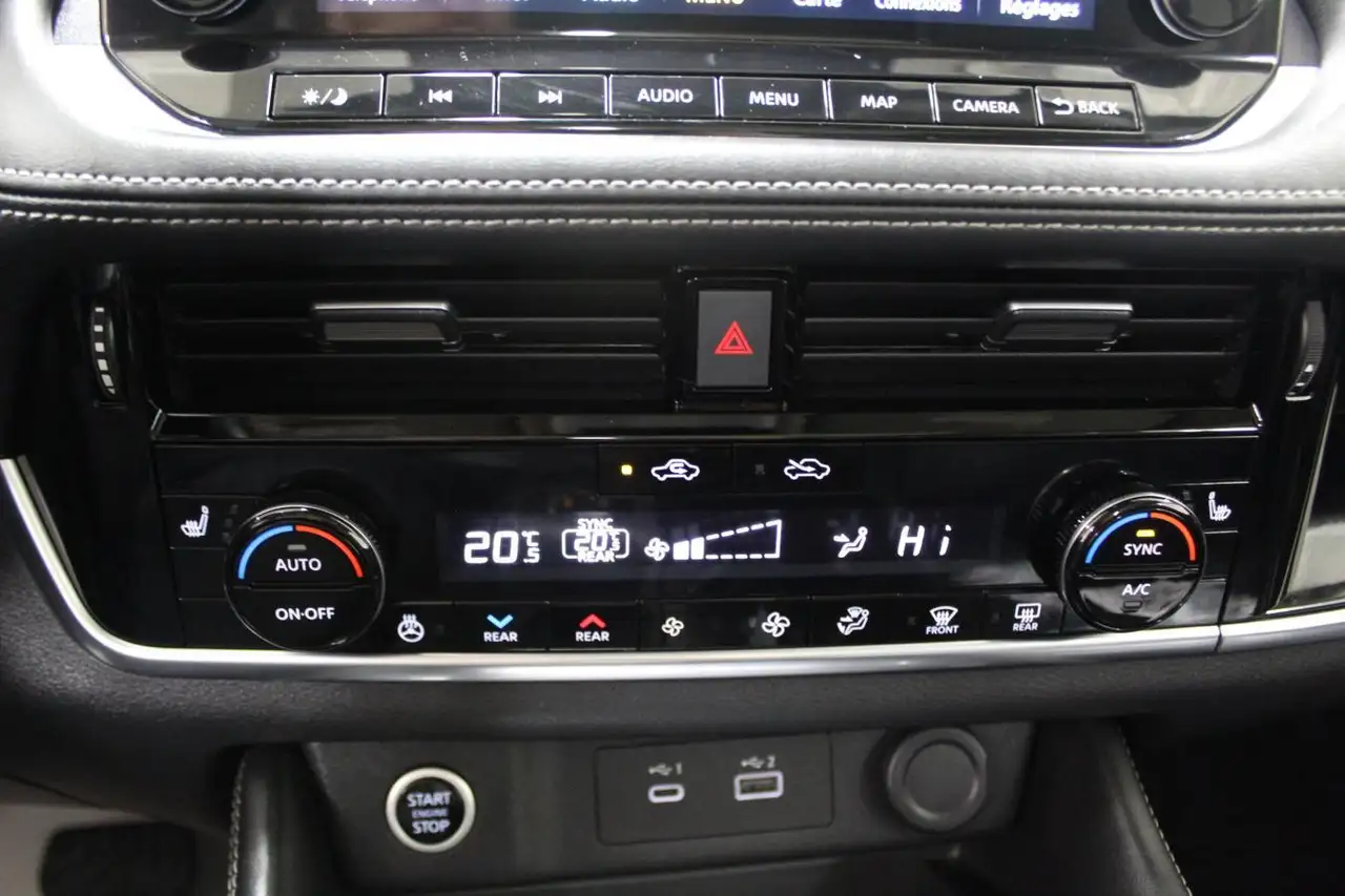 Nissan Rogue снимка Nissan Rogue