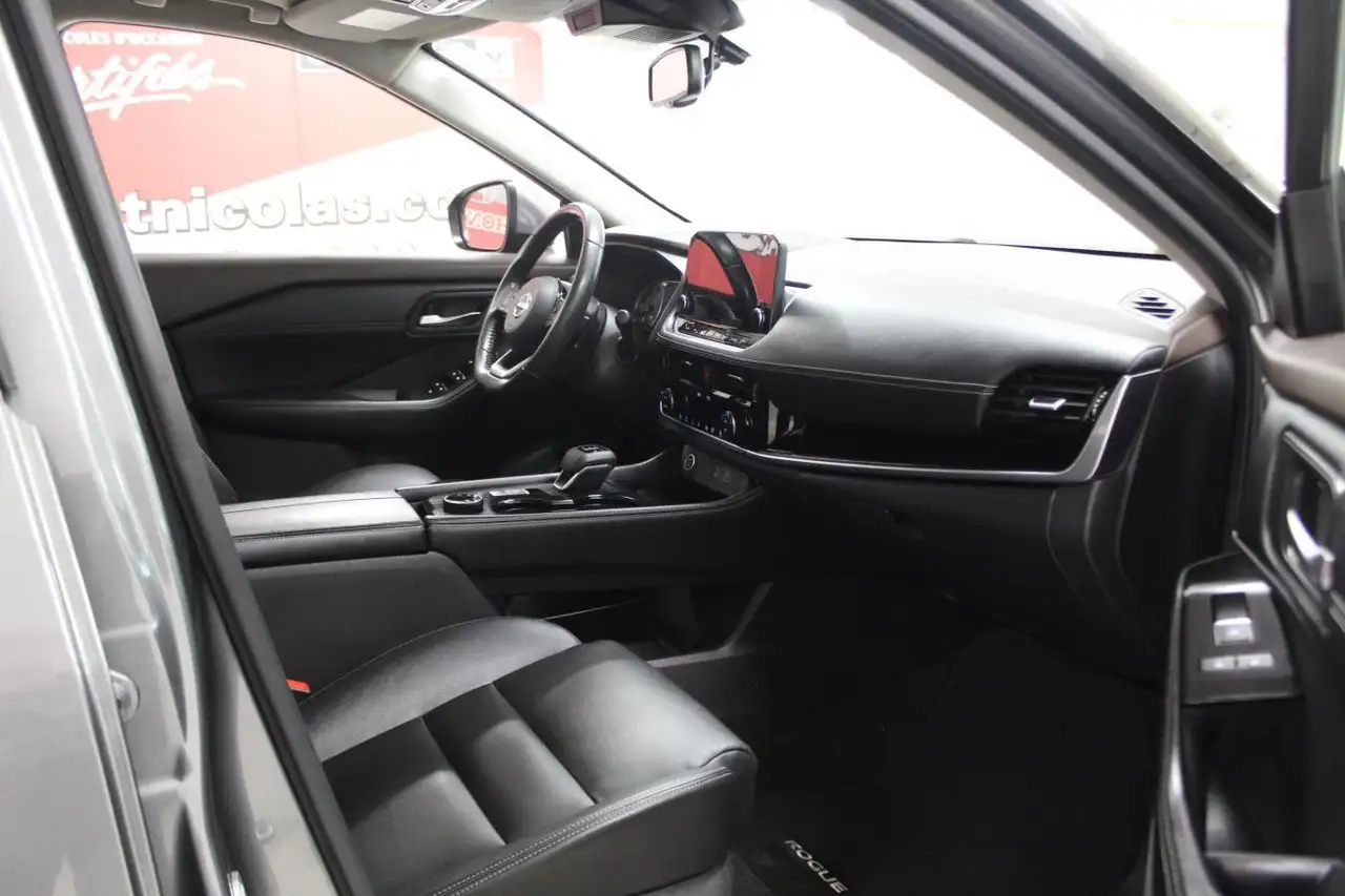 Nissan Rogue снимка Nissan Rogue