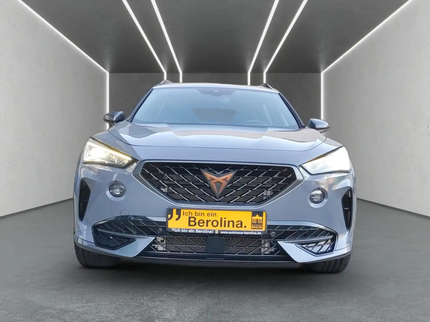 CUPRA Formentor 1.4 e-Hybrid VZ DSG *PANO*ACC*AHK*SHZ* Gris - 2