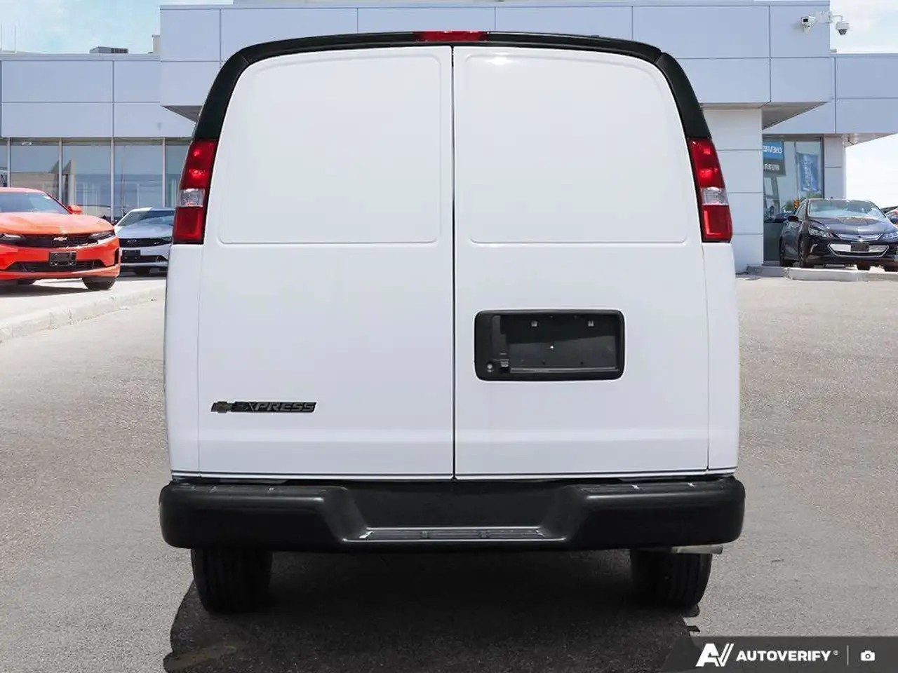 Chevrolet Express 2500 снимка Chevrolet Express 2500