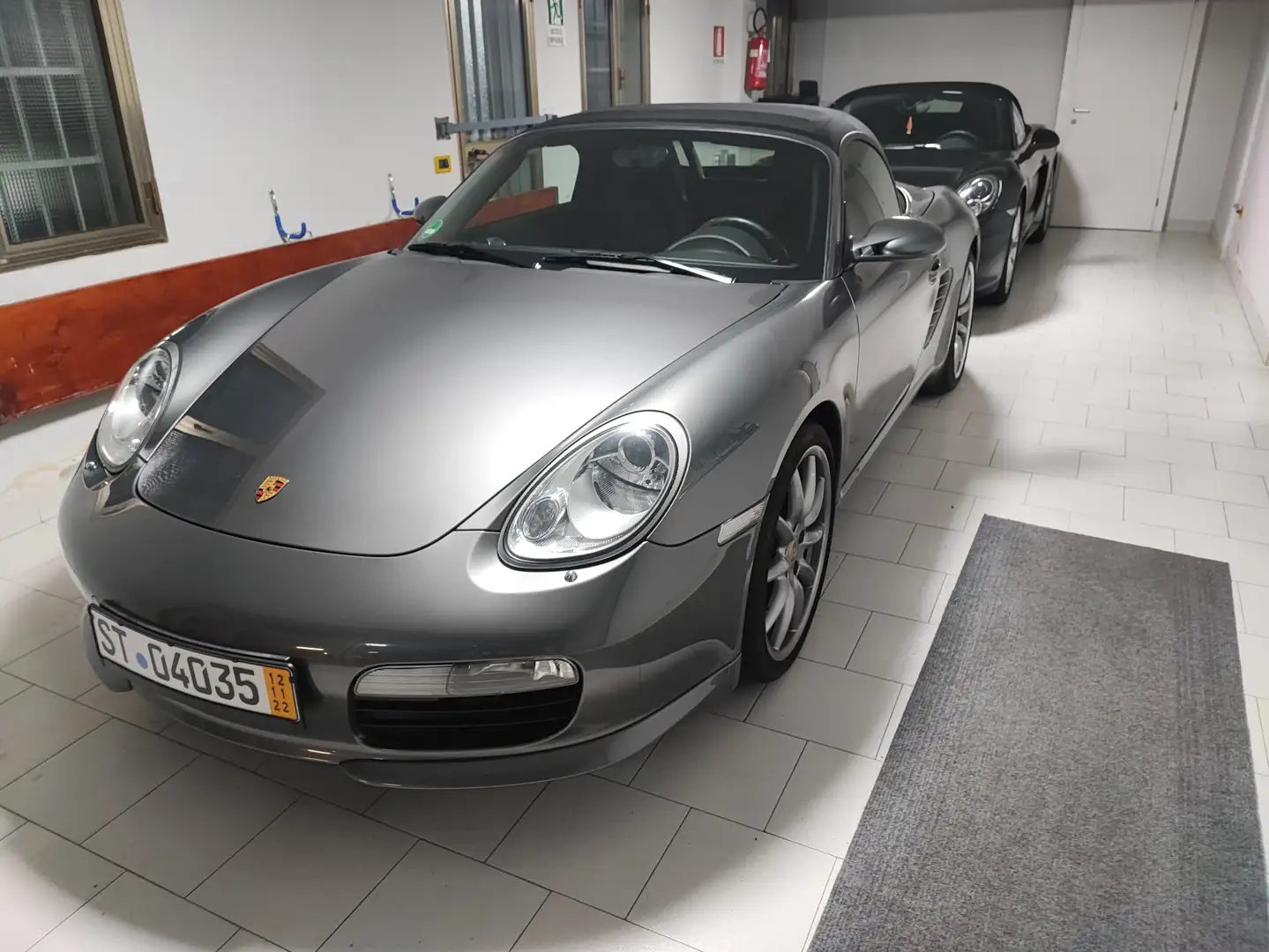 Porsche Boxster UNICO PROPRIETARIO TAGLIANDI PORSCHE Grau - 1
