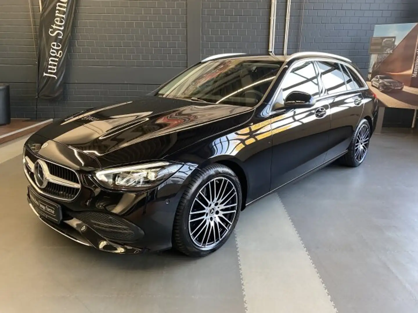 Mercedes-Benz C 220 C 220 d T Avantgarde Distronic LED MBUX Sound... Noir - 2