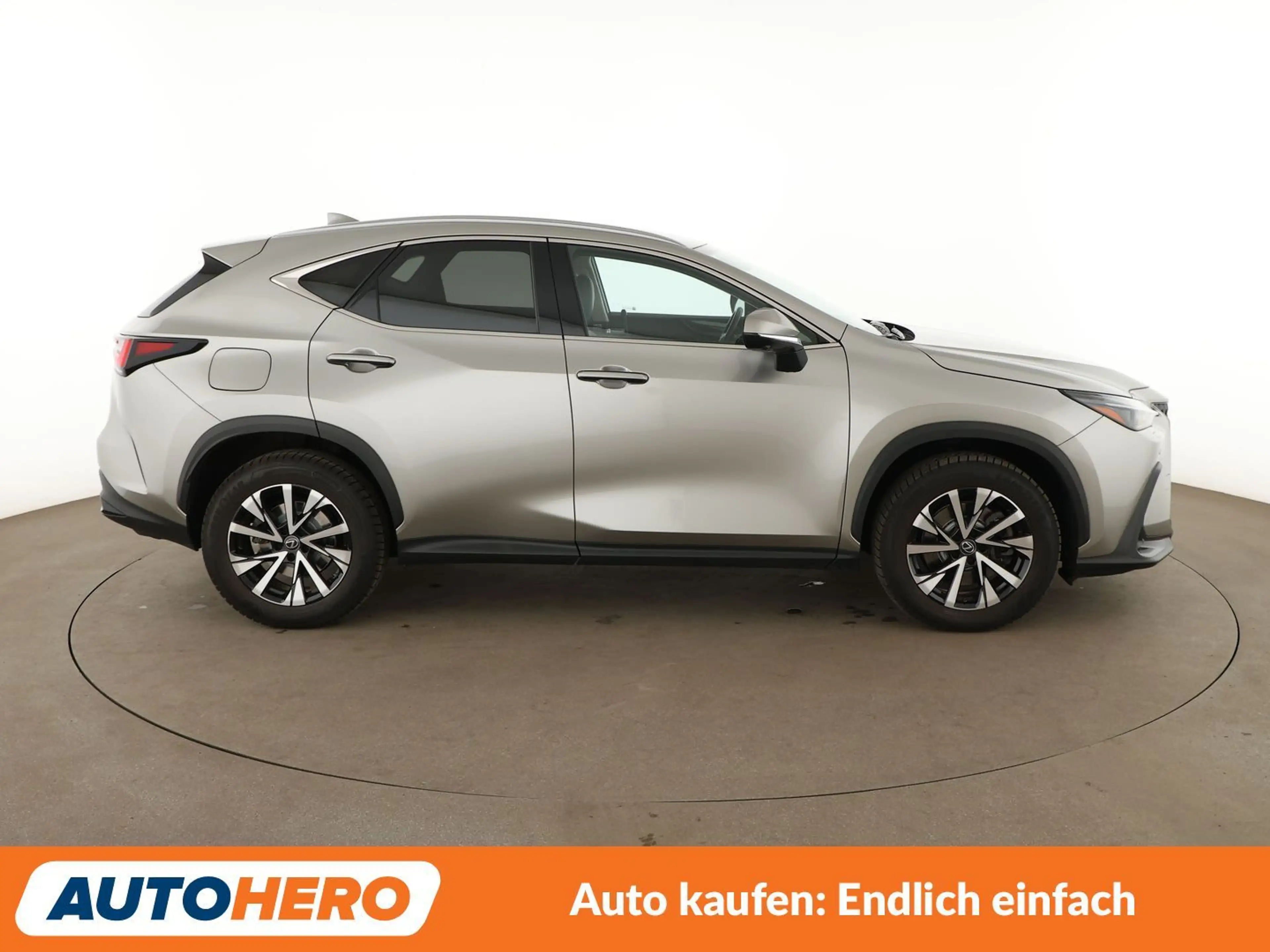 Lexus NX 450h+ NX 450h+ E-Four Aut.*NAVI*LED*ACC*360°*PDC*SHZ* — photo 7
