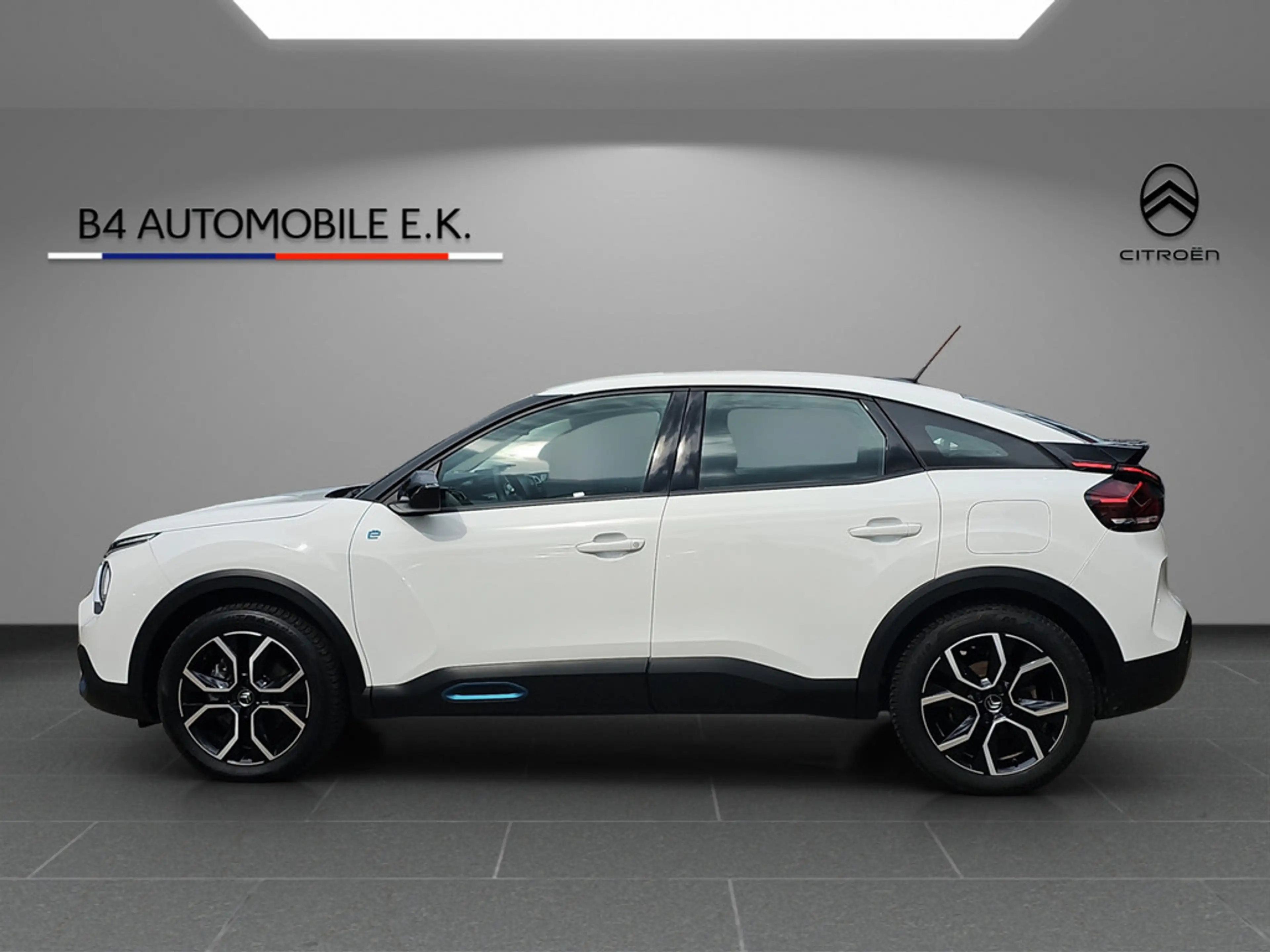 Citroen E-C4 Electric — photo 8