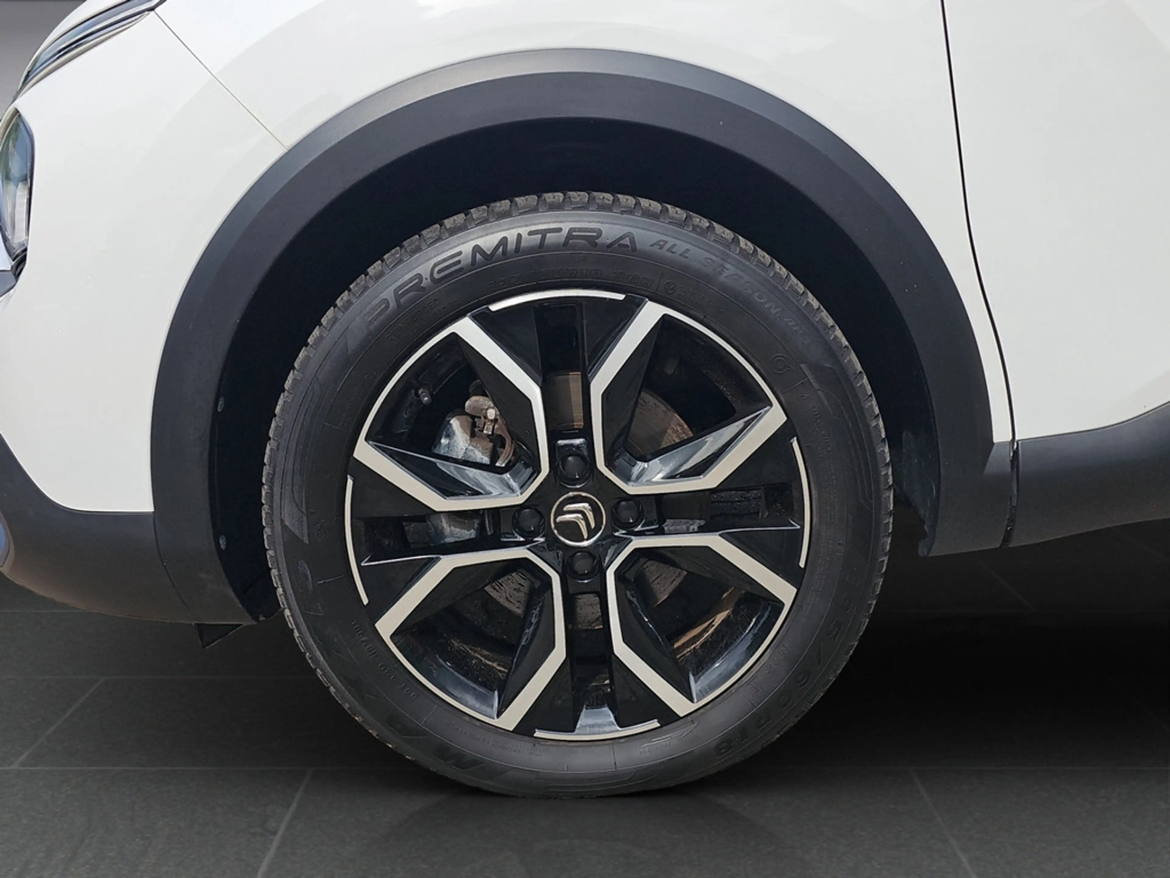 Citroen E-C4 Electric — photo 9