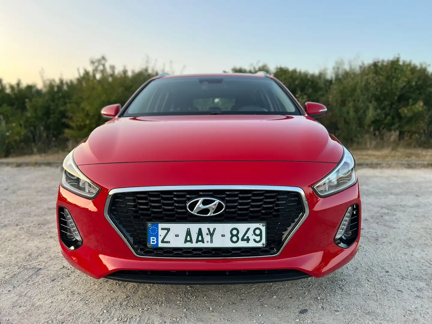 Hyundai i30 SW 1.4i AppleCar GPS Caméra Siège Chauf Jtes Rouge - 2