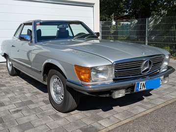 R107 Oldtimer mit Hard- und Softtop