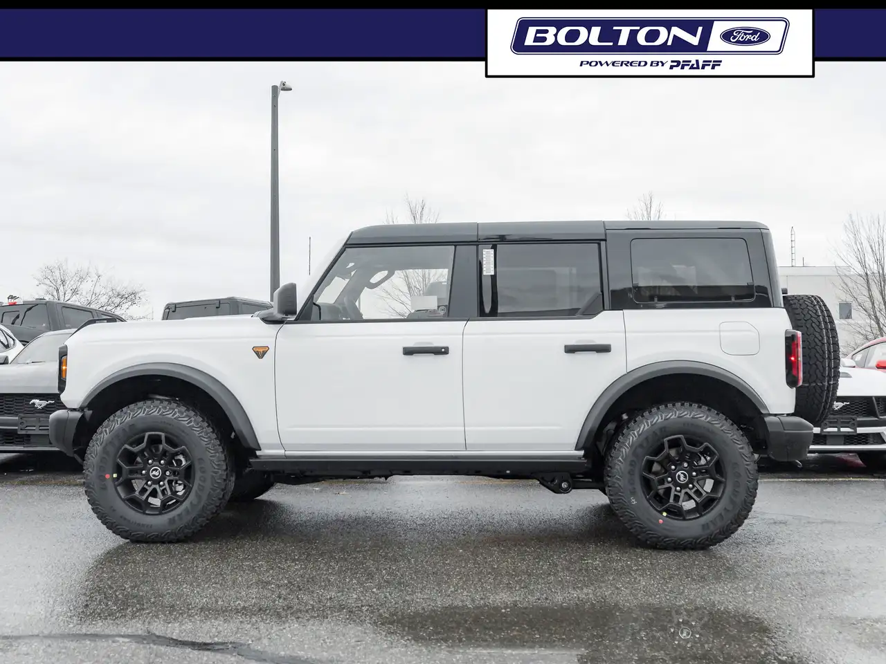 Ford Bronco снимка Ford Bronco