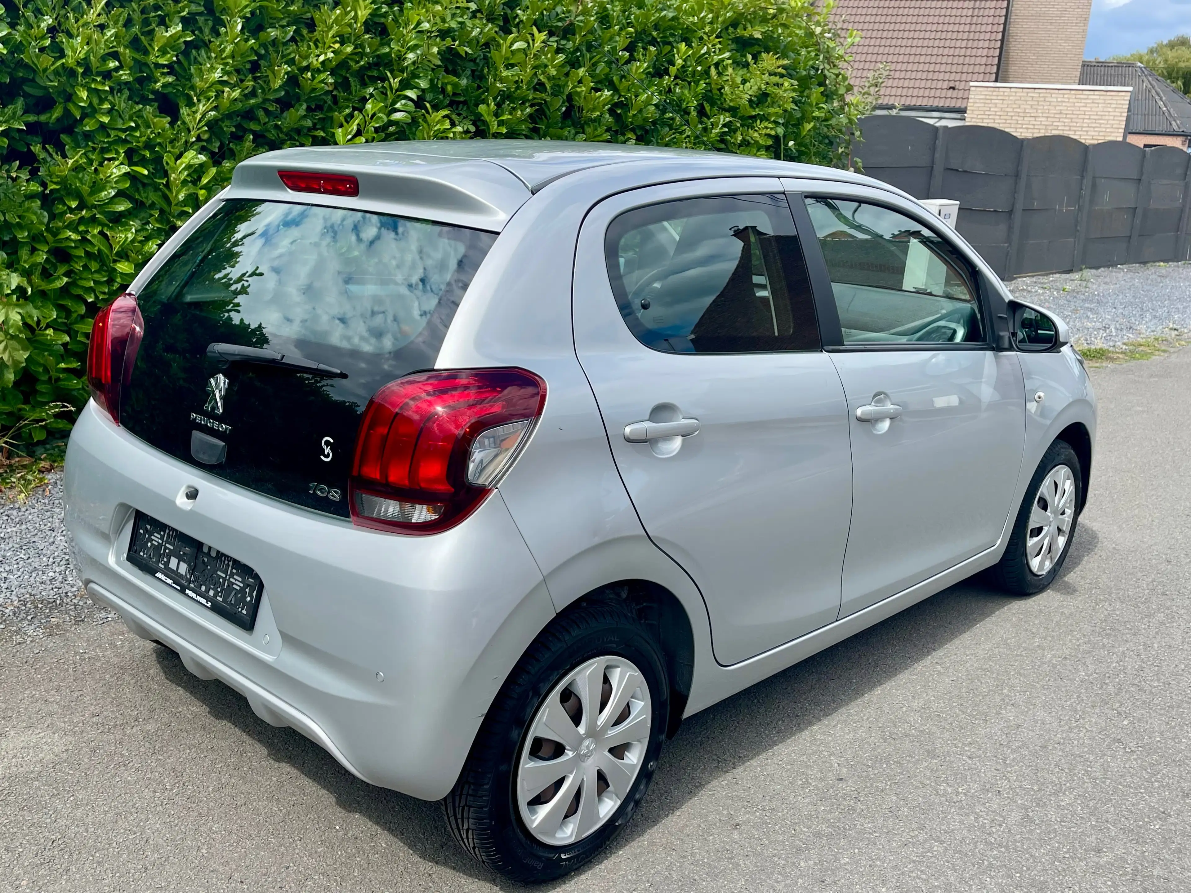Peugeot 108 108 1.0 VTi Allure ETG — photo 8