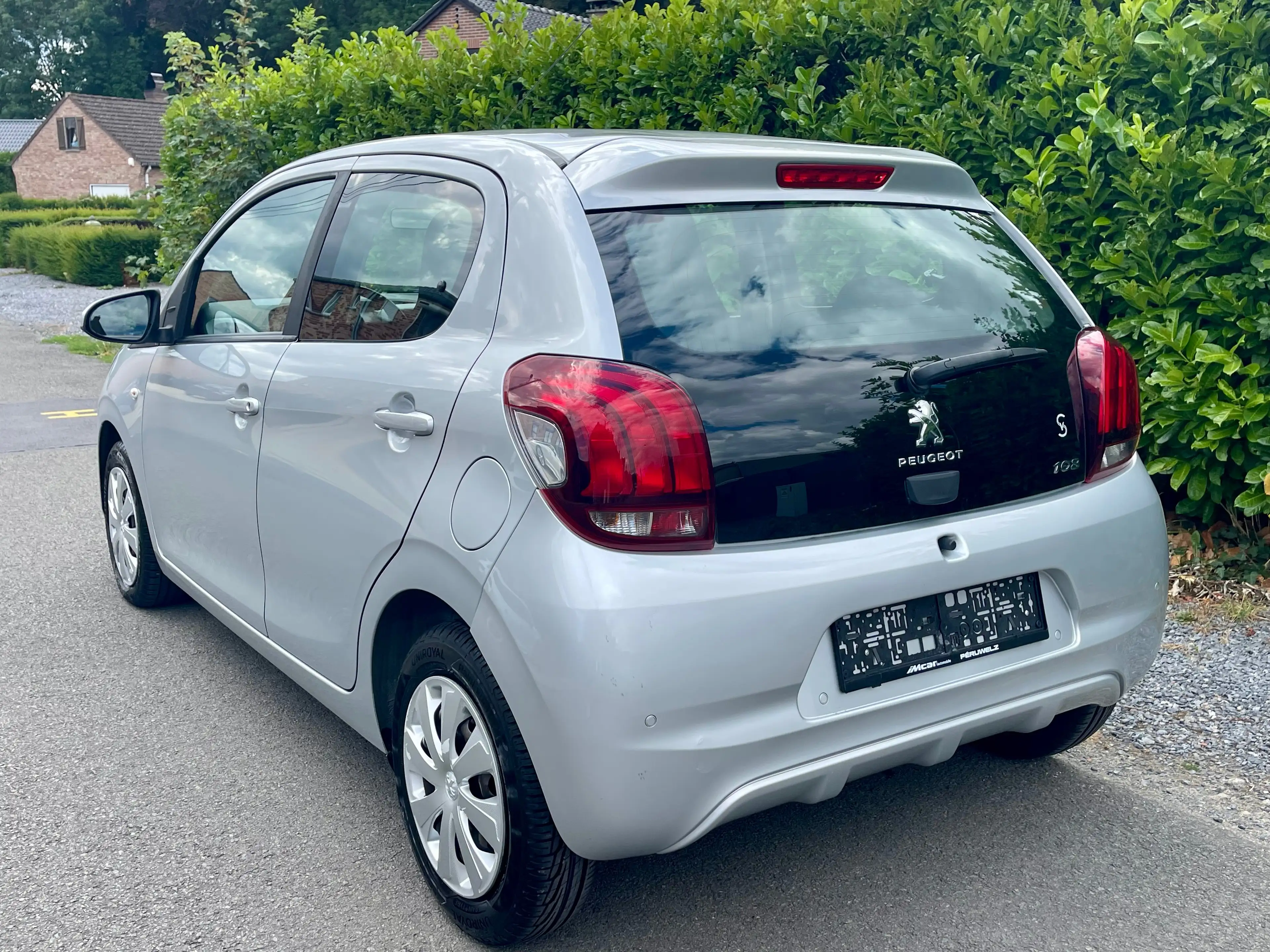 Peugeot 108 108 1.0 VTi Allure ETG — photo 4