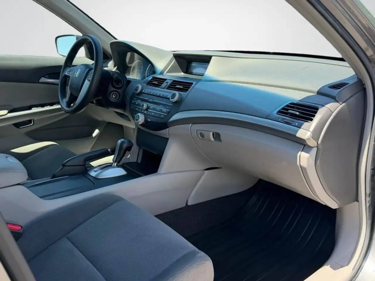 Honda Accord снимка Honda Accord