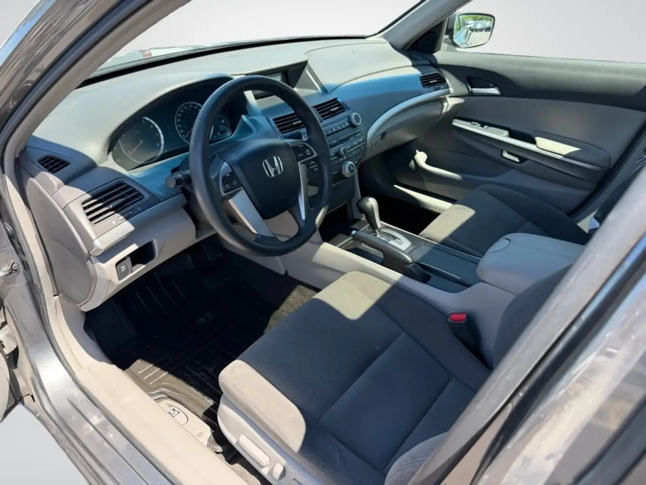 Honda Accord снимка Honda Accord