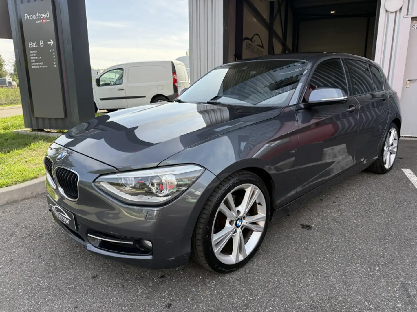 BMW 120 (F21/F20) 120DA 184CH SPORT 5P Grijs - 1