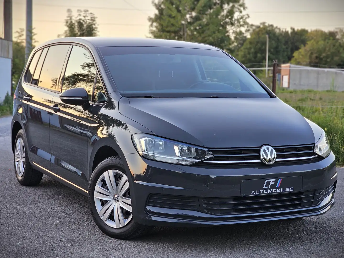 Volkswagen Touran Touran 1.6 TDi - PRÊTE À IMMATRICULER Gris - 1