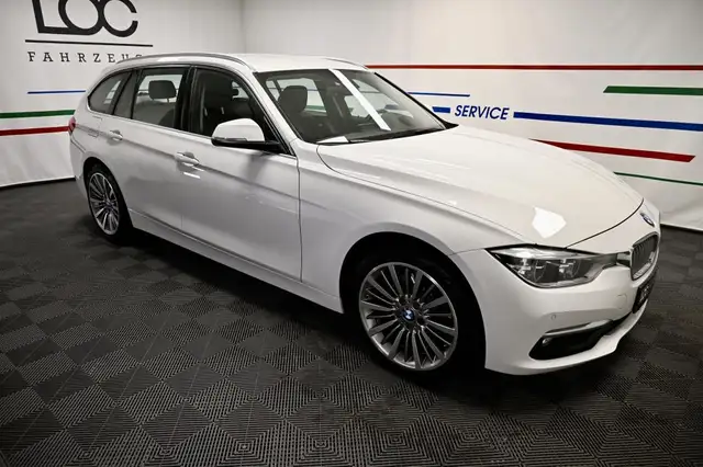 BMW 330 330d Touring xDrive Aut. Luxury Line