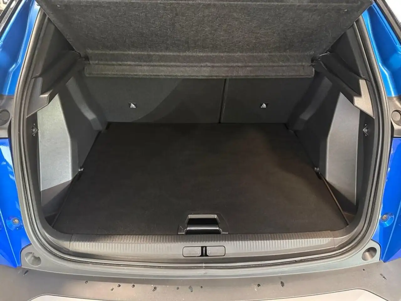 Peugeot 2008 1.2 puretech Allure s&s 130cv eat8 15