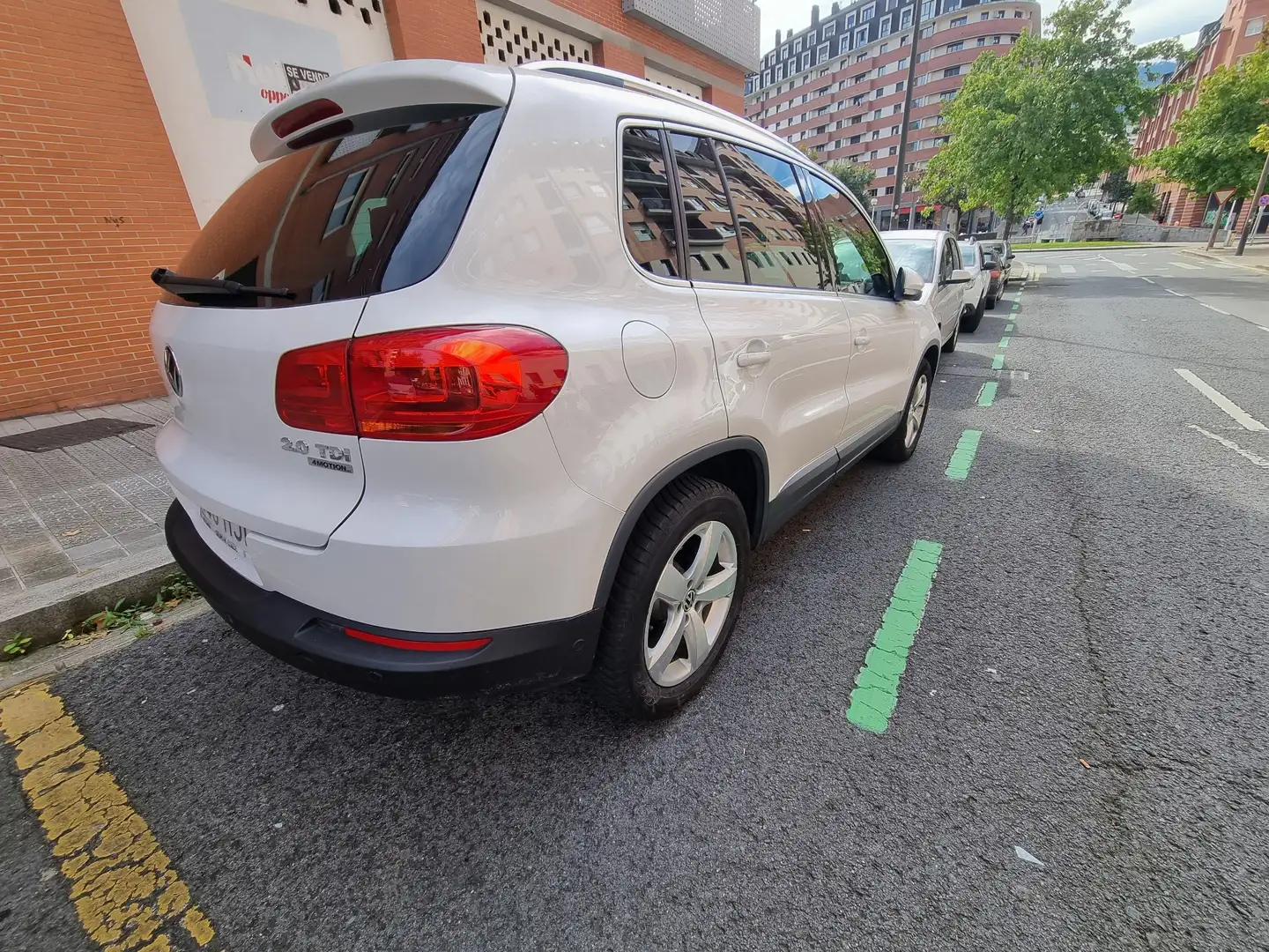 Volkswagen Tiguan 2.0TDI BMT Country 4M DSG 140 - 1