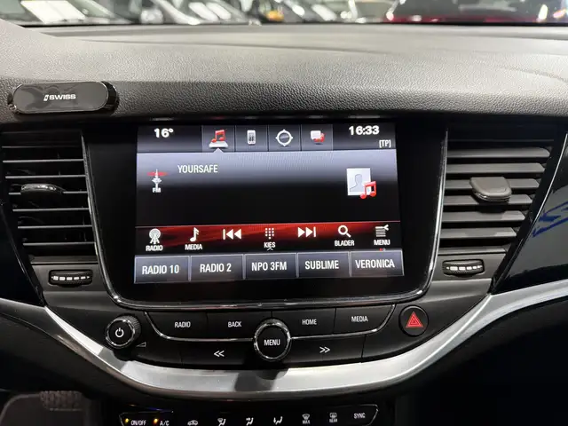 Opel Astra view 8
