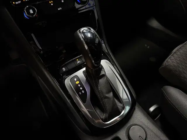 Opel Astra view 10