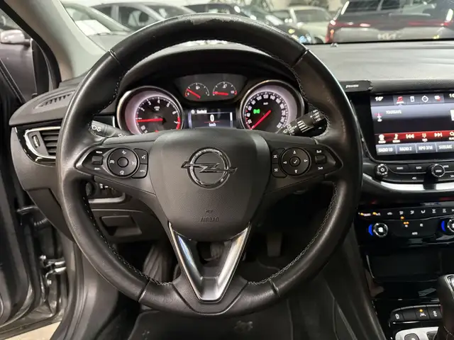 Opel Astra view 11