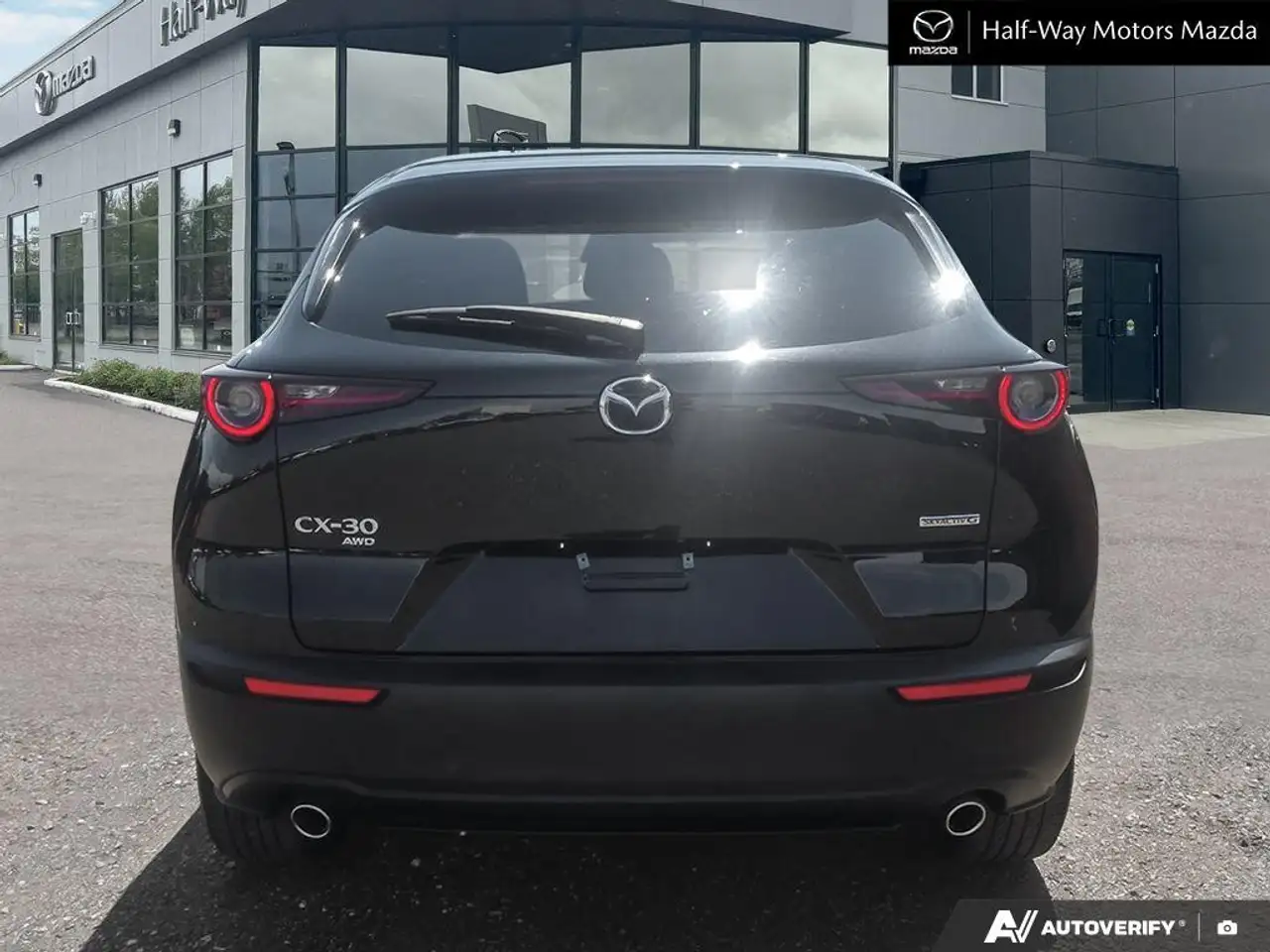 Mazda CX-30 photo Mazda CX-30