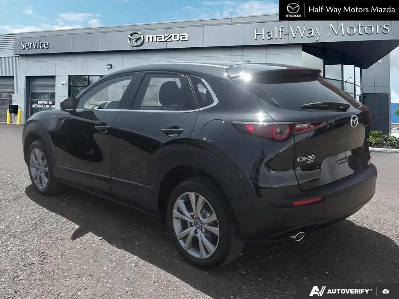 Mazda CX-30 photo Mazda CX-30