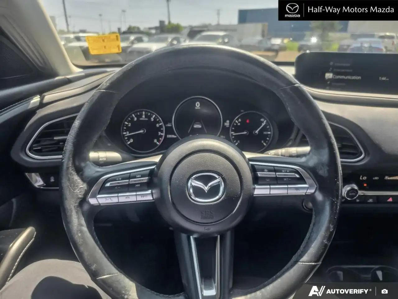 Mazda CX-30 photo Mazda CX-30