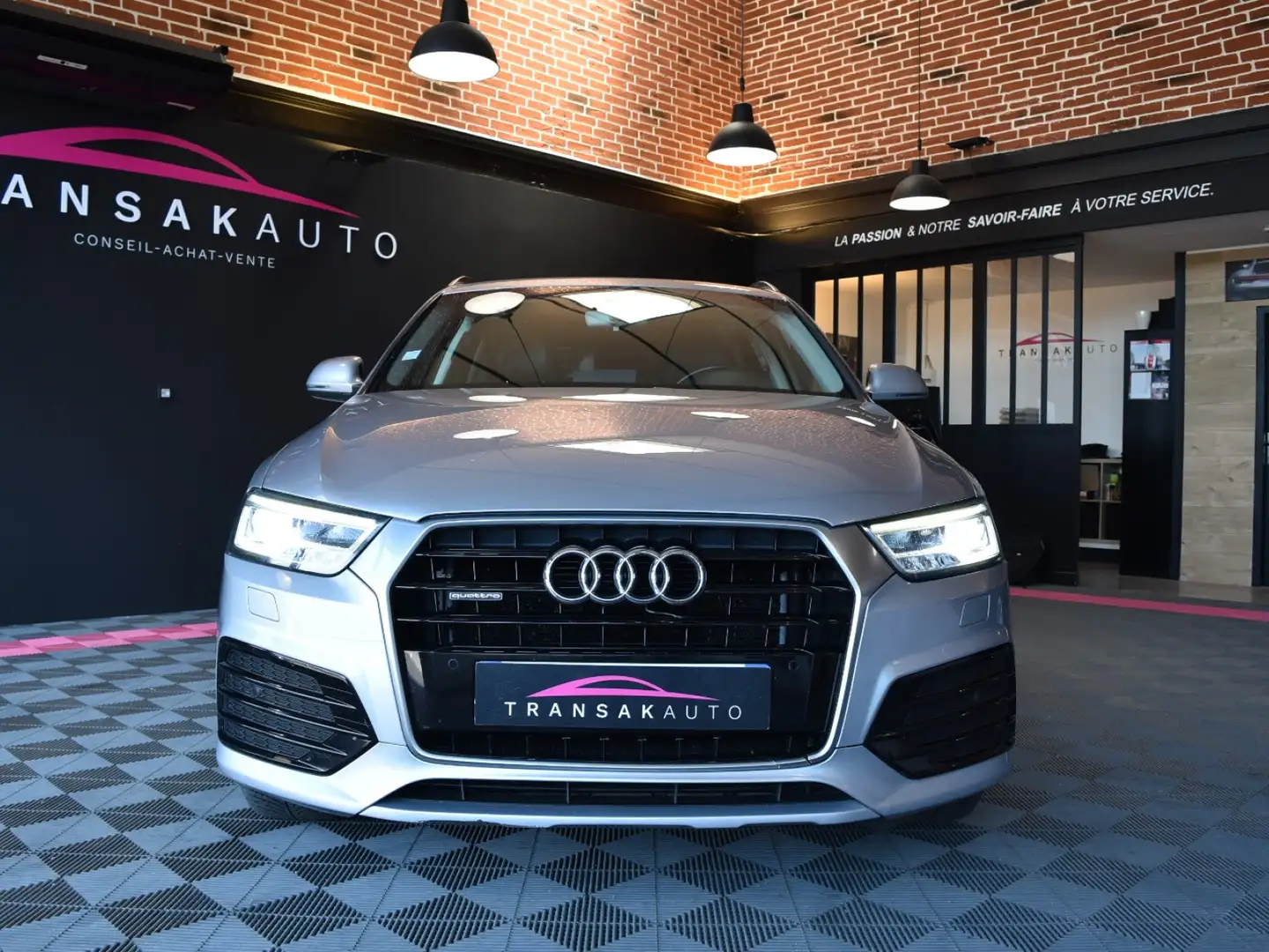 Audi Q3 S line Gris - 2