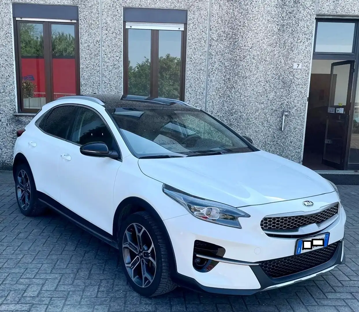 Kia XCeed 1.6 crdi Evolution Lounge Pack Automatica-Garanzia Bianco - 1