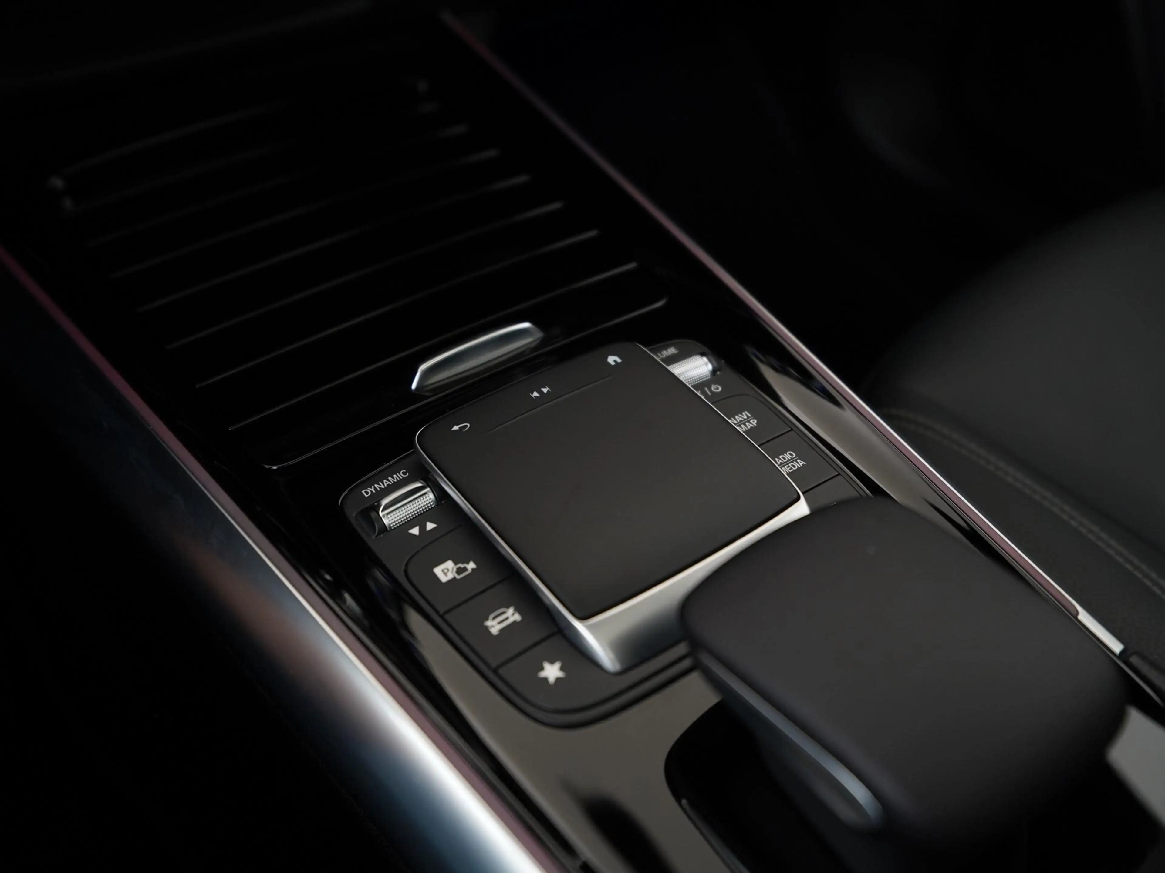 Mercedes-Benz B 250 250e Progressive | Panoramadak | Widescreen | Came — photo 10