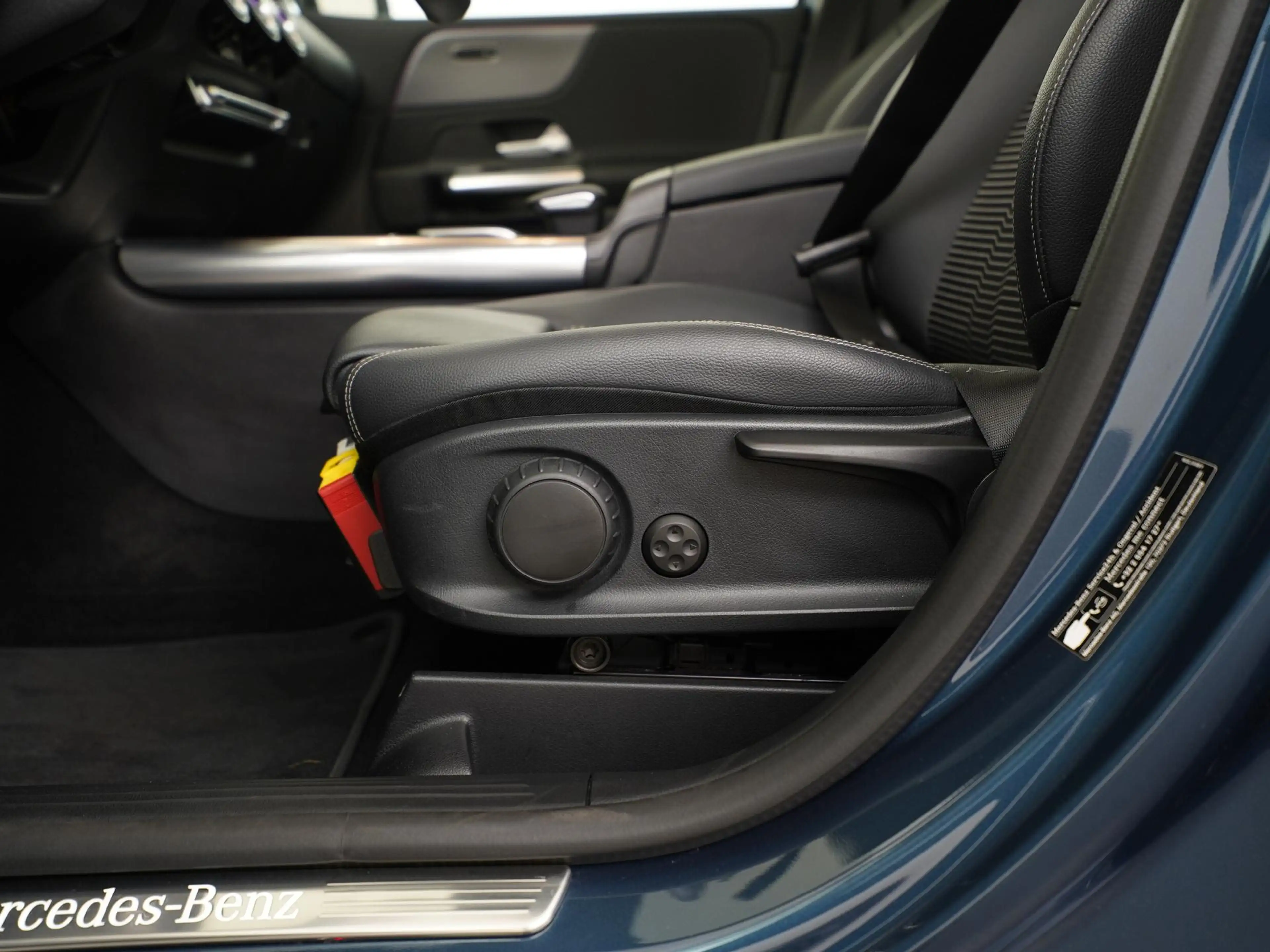 Mercedes-Benz B 250 250e Progressive | Panoramadak | Widescreen | Came — photo 39