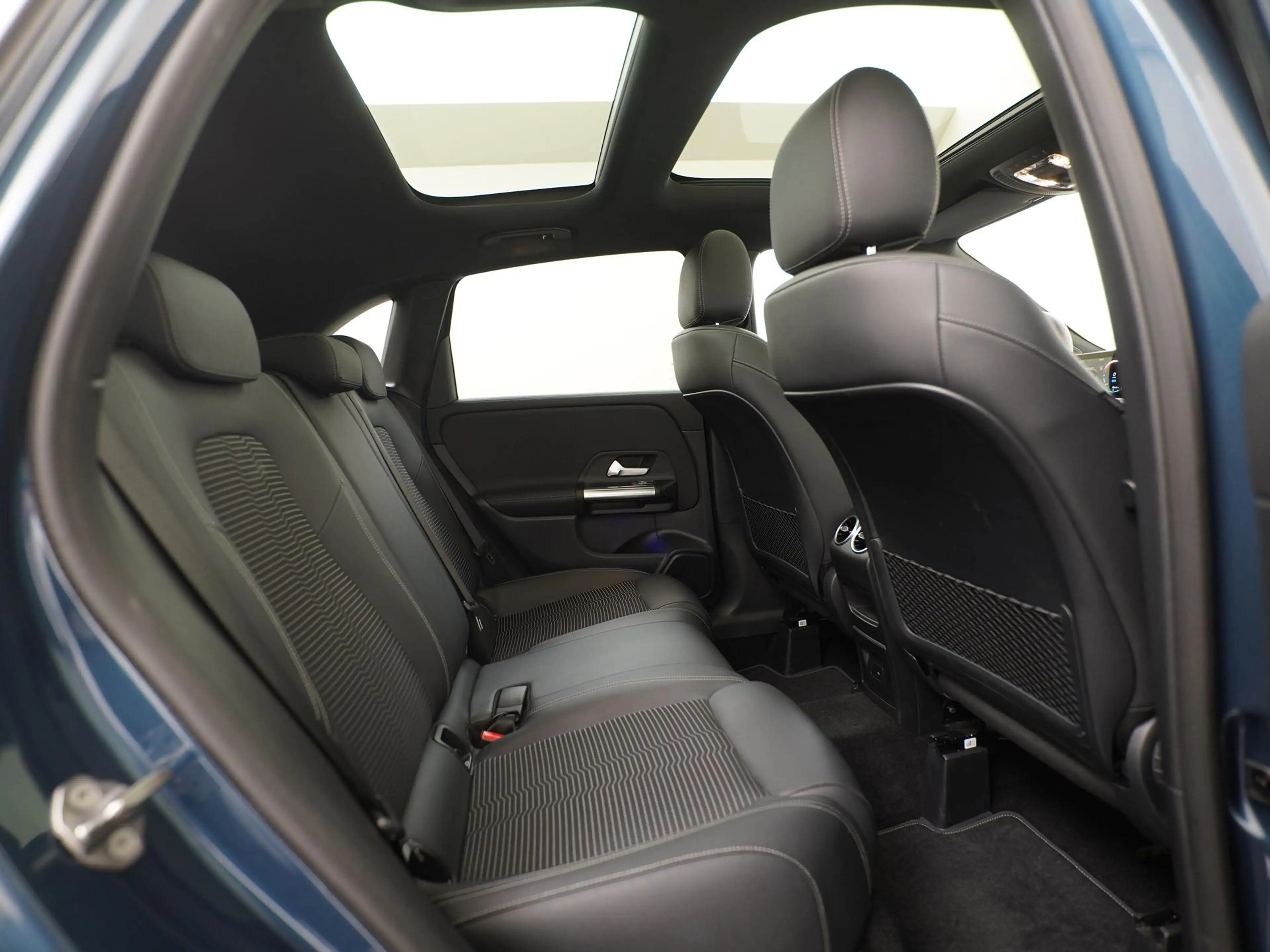 Mercedes-Benz B 250 250e Progressive | Panoramadak | Widescreen | Came — photo 33