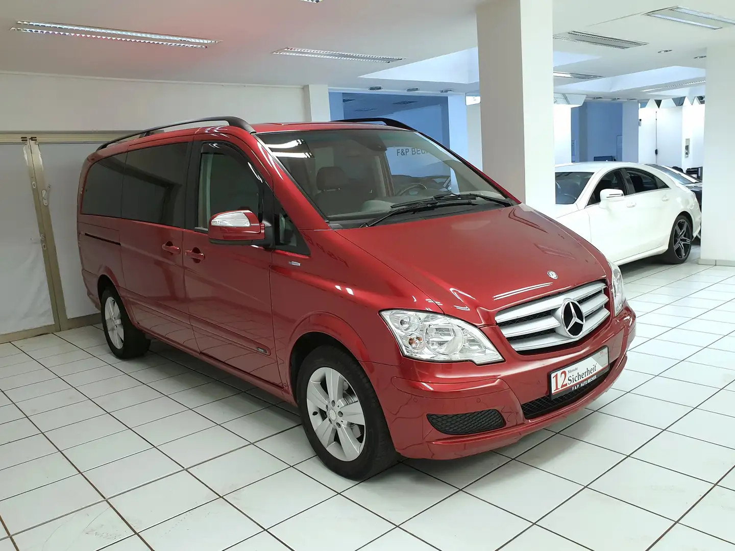 Mercedes-Benz Viano 3.0 CDI DPF Lang Automatik 1.Hand Scheckheft Roşu - 2