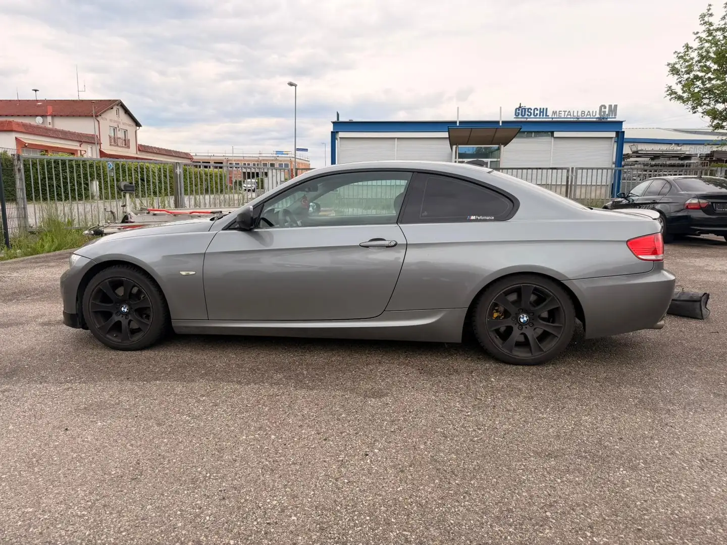 BMW 325 325d Coupé Österreich-Paket - 2