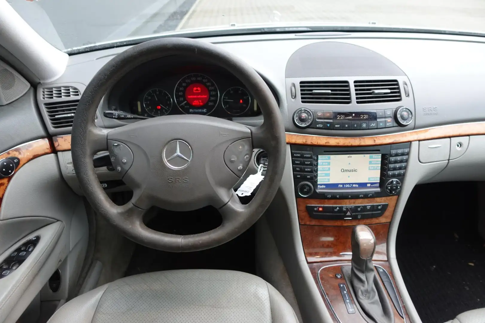 Mercedes-Benz E 320 CDI Avantgarde Grijs - 2