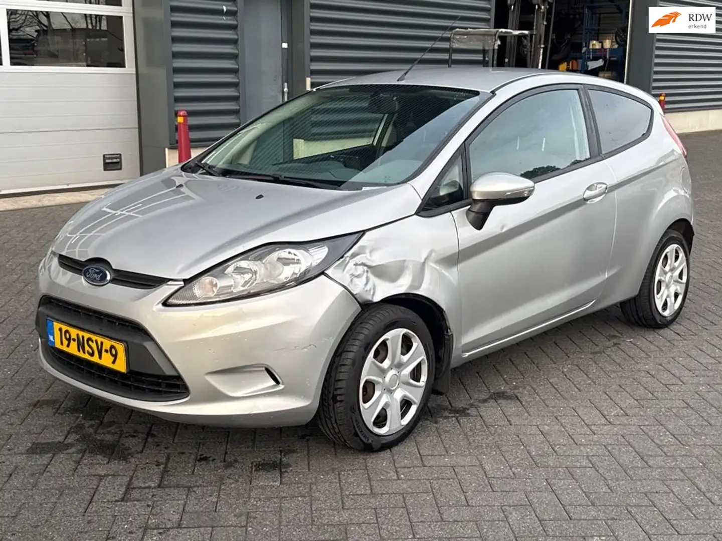 Ford Fiesta 1.25 Limited, airco Gris - 1