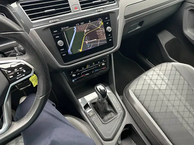 Volkswagen Tiguan view 19