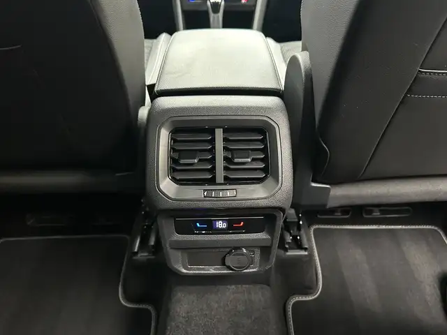 Volkswagen Tiguan view 27