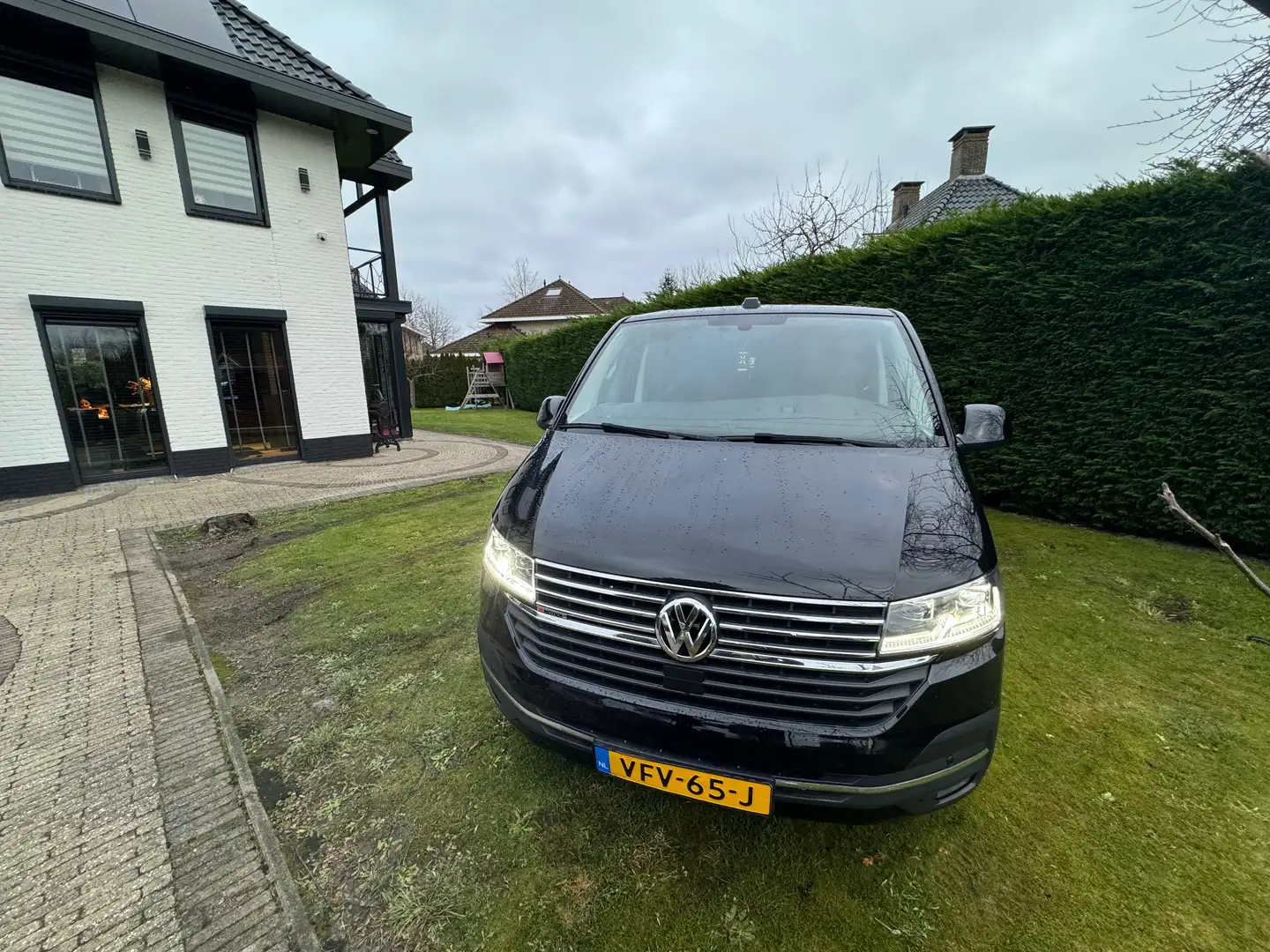 Volkswagen Transporter Bulli 4Motion Zwart - 1